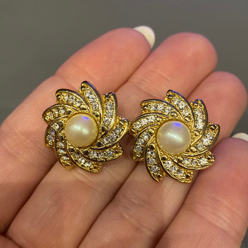 Vintage crystal stone earrings